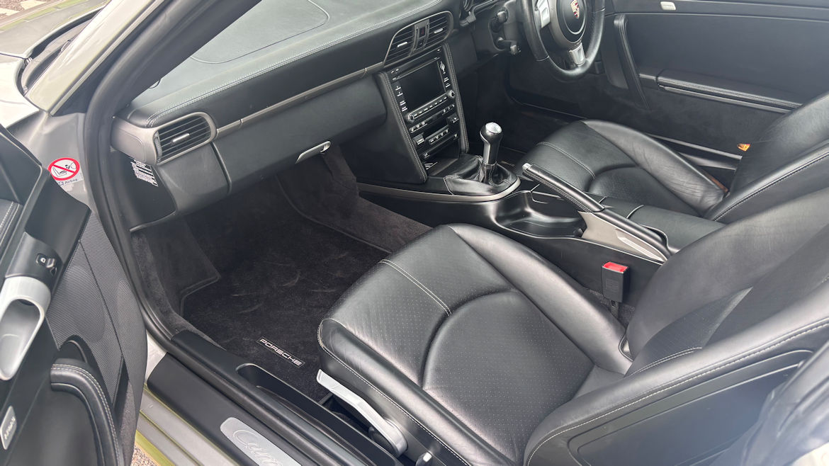Porsche 997 GEN 2 C2 COUPE MANUAL SUPERB CAR AND HISTORY