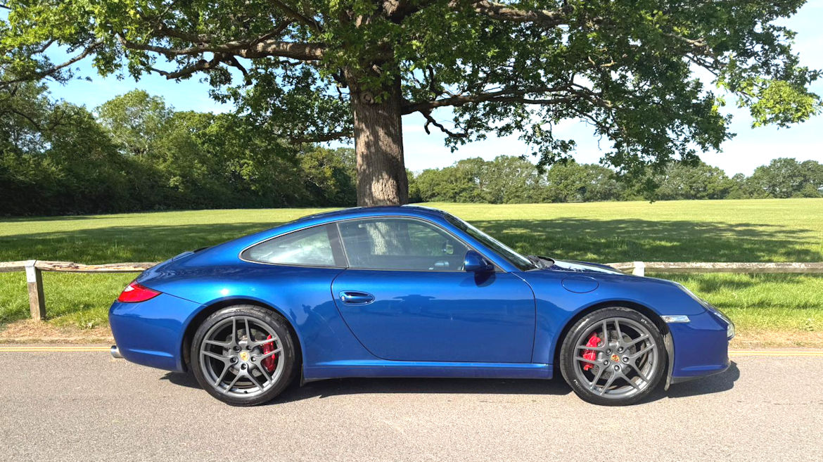 Porsche 997 C2 Gen 2 PDK Coupe Stunning Low Mileage Car Nice Spec