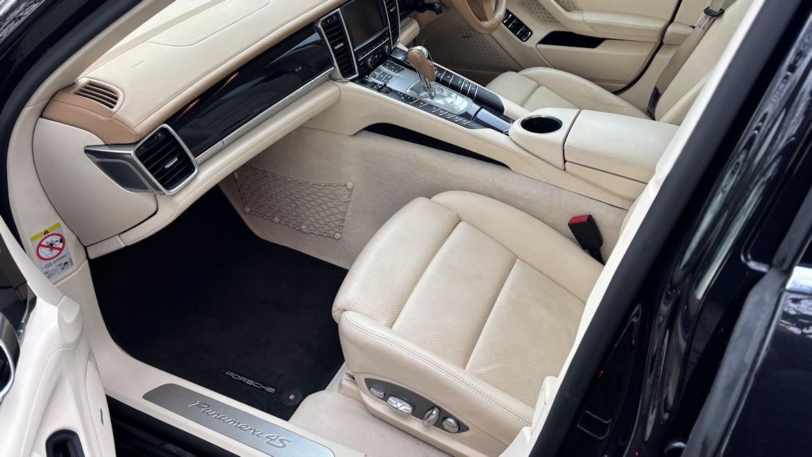 Porsche Panamera 4S Mega Spec Superb Condition and Terrific Value 