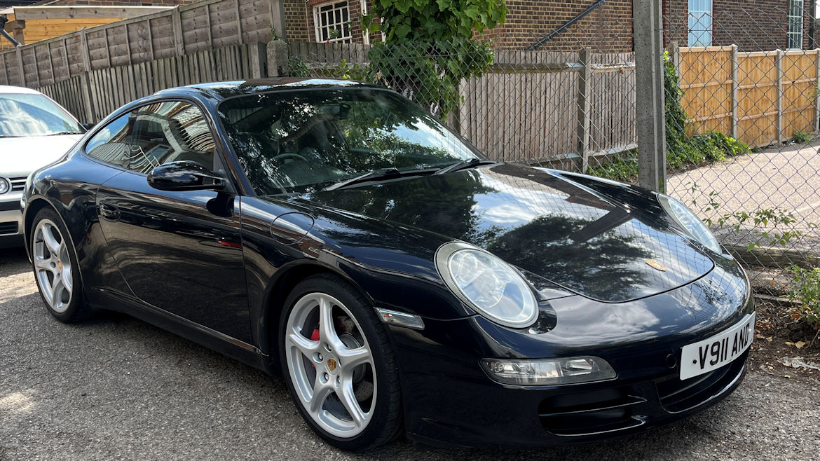 Porsche 997 C2 Coupe Manual Low Miles Superb Condition  