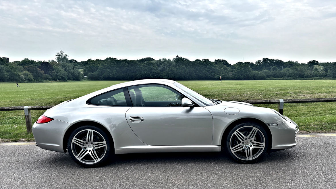 Porsche 997 GEN 2 C2 COUPE MANUAL SUPERB CAR AND HISTORY