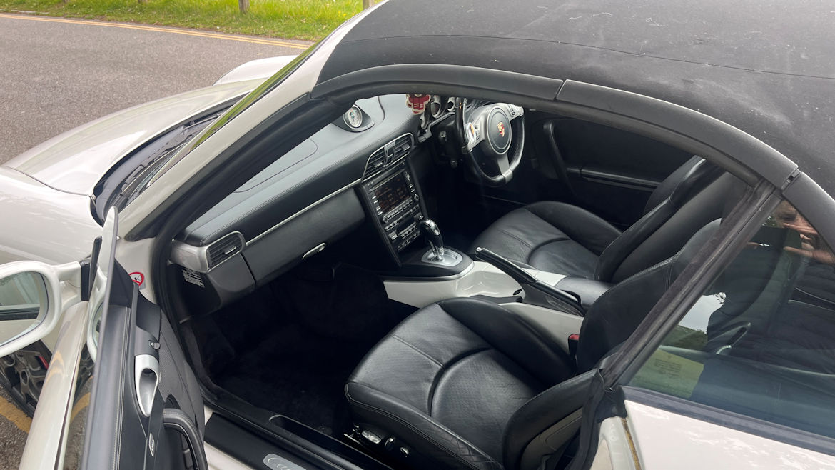 Porsche 997 Gen 2 C4S PDK Cabriolet Mega Spec Superb Car 