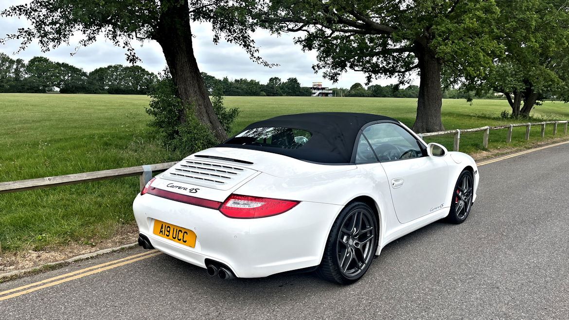 Porsche 997 Gen 2 C4S PDK Cabriolet Mega Spec Superb Car 