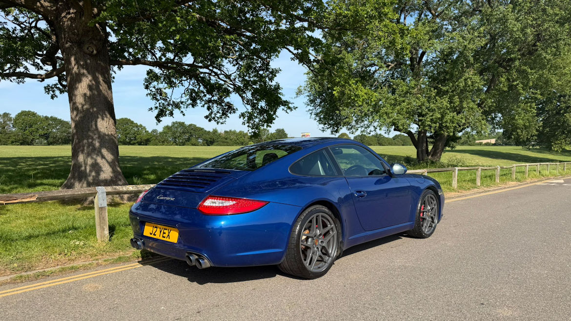 Porsche 997 C2 Gen 2 PDK Coupe Stunning Low Mileage Car Nice Spec