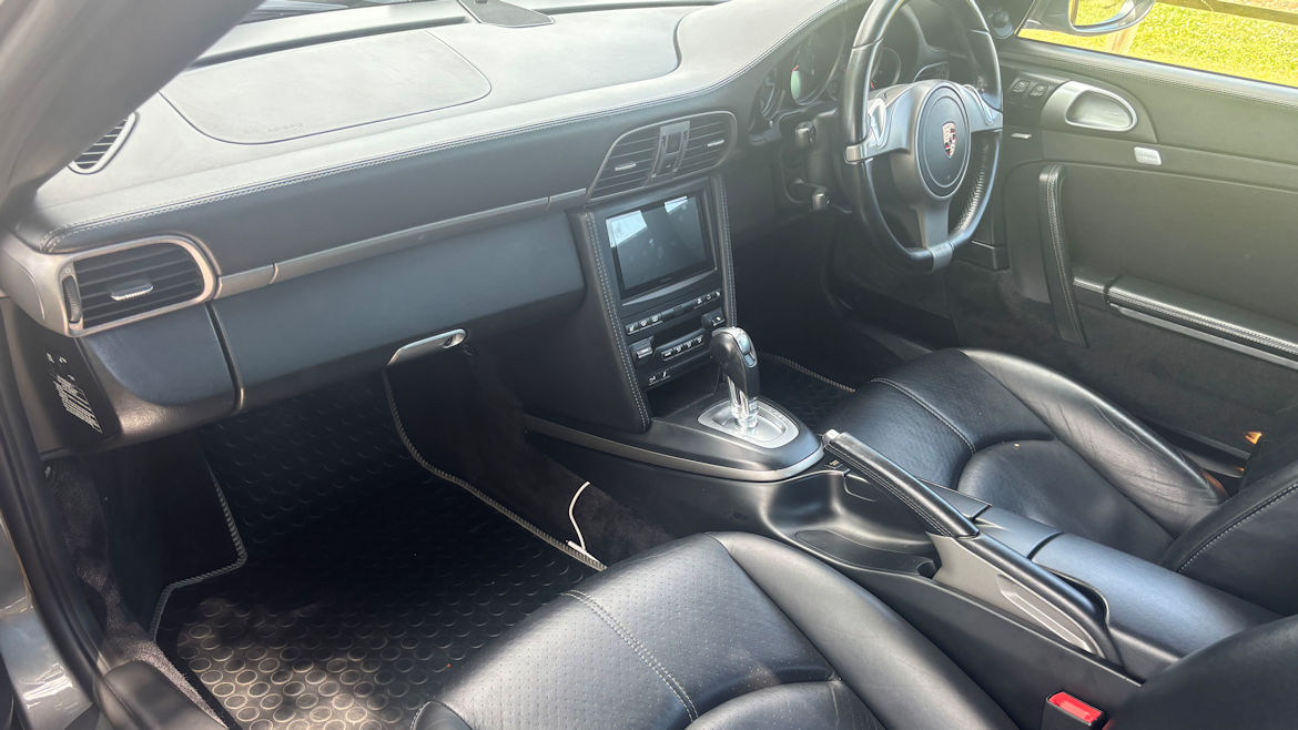 Porsche 997 C2 Gen 2 PDK Coupe  In Truly Superb Condition Nice Spec