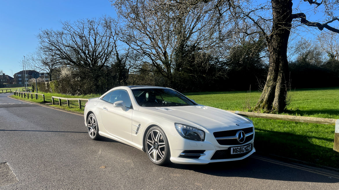 Mercedes Mercedes SL 400 400 AMG Line Sport Mega  Spec Low Mileage Simply Stunning 