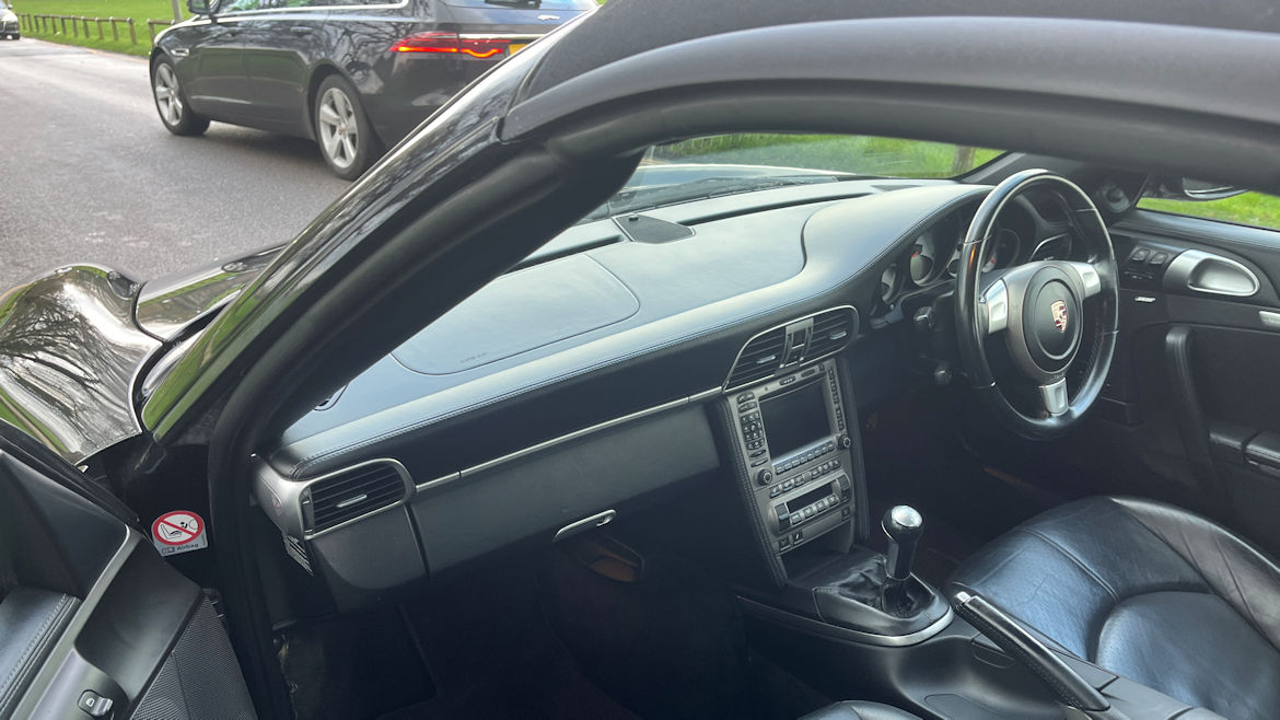 Porsche 997 C4S Rare Manual Wide Body Car READ ADVERT