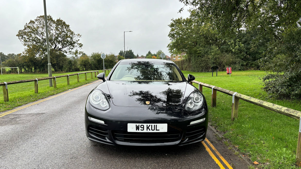 Porsche Panamera  Panamera 3.0 V6 S  Stunning car And Value Superb Spec 