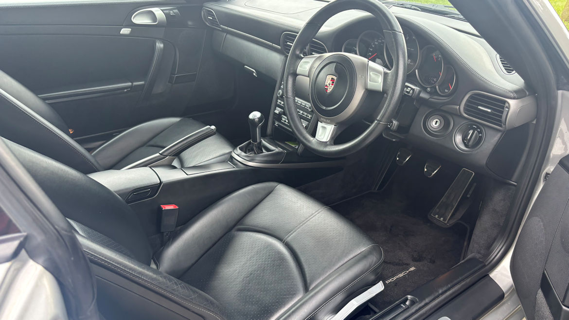 Porsche 997 GEN 2 C2 COUPE MANUAL SUPERB CAR AND HISTORY