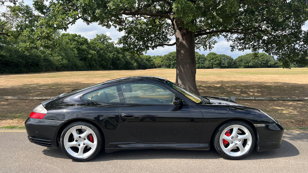 Porsche 996 c4S Coupe Manual In Superb Condition Lovely Colour Combo