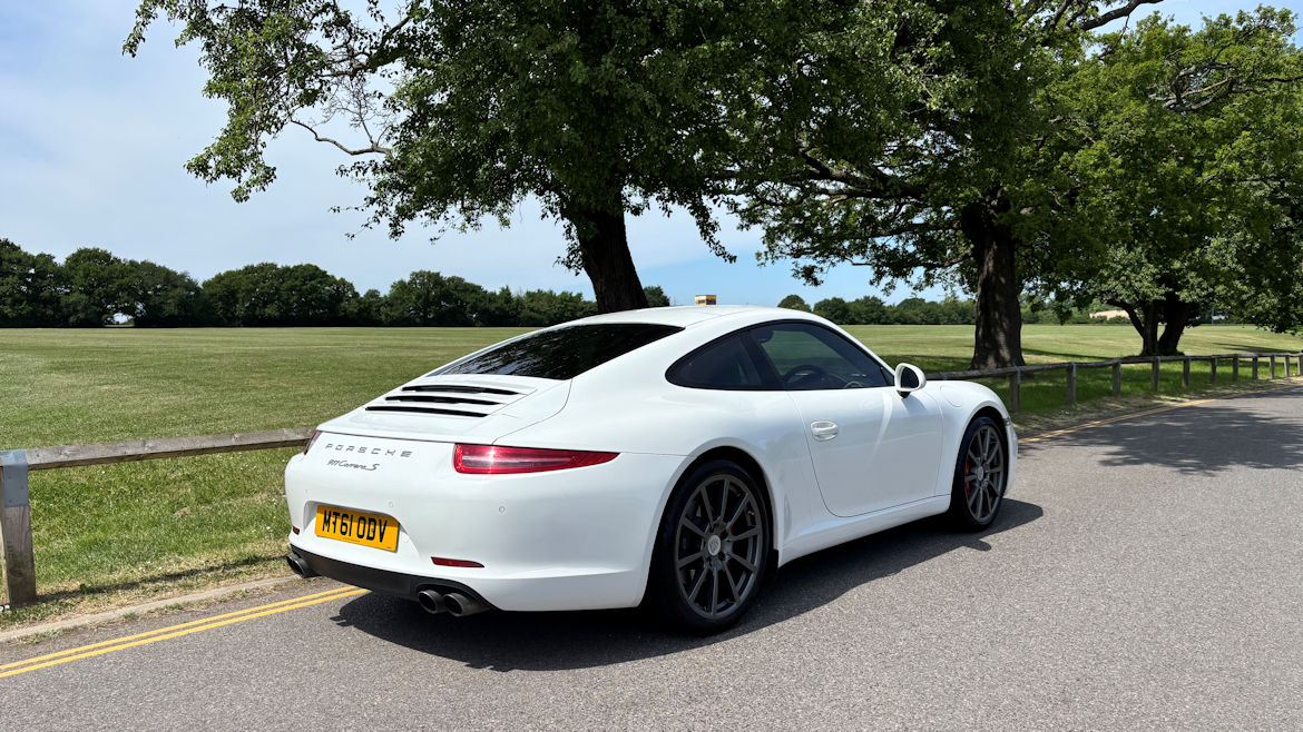 Porsche 991 C2S Coupe PDK Great Looking Car Main Dealer History DEPOSIT TAKEN