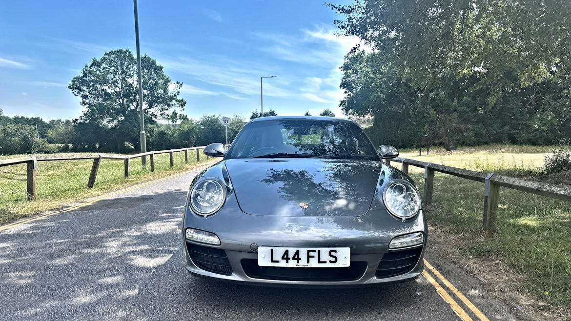 Porsche 997 C2 Gen 2 PDK Coupe  In Truly Superb Condition Nice Spec
