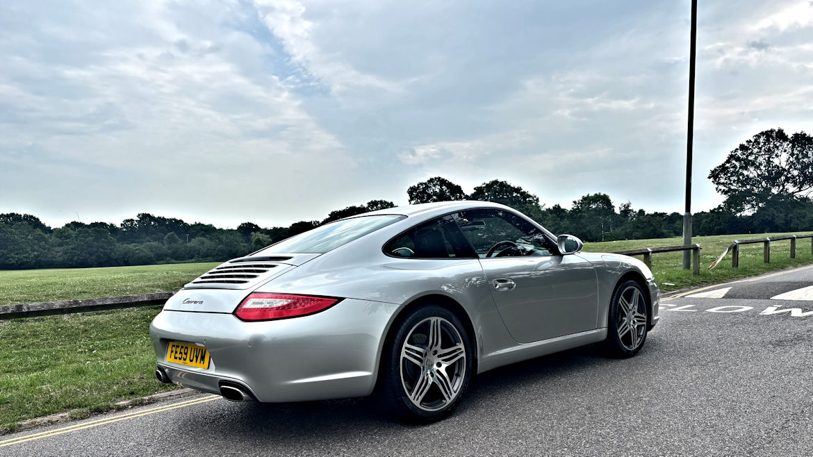 Porsche 997 GEN 2 C2 COUPE MANUAL SUPERB CAR AND HISTORY