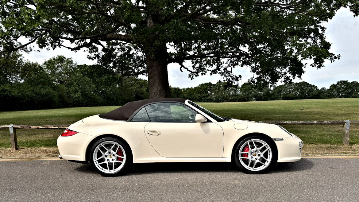 Porsche 997 C4S PDK Cabriolet High Spec Stunning Colour Combo 