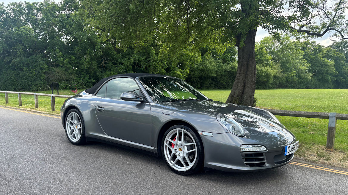 Porsche 997 C4S PDK Cabriolet Good Looking Wide Bodied Car