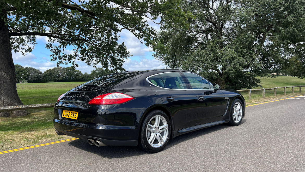 Porsche Panamera Panamera 4S PDK High Spec FSH Terrific Value 