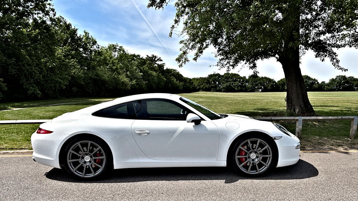 Porsche 991 C2S Coupe PDK Great Looking Car Main Dealer History DEPOSIT TAKEN